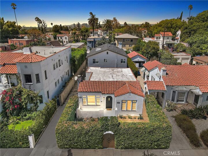 Property Photo:  1373 S Orange Drive  CA 90019 