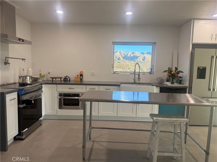Property Photo:  9640 Lanning Lane  CA 92256 