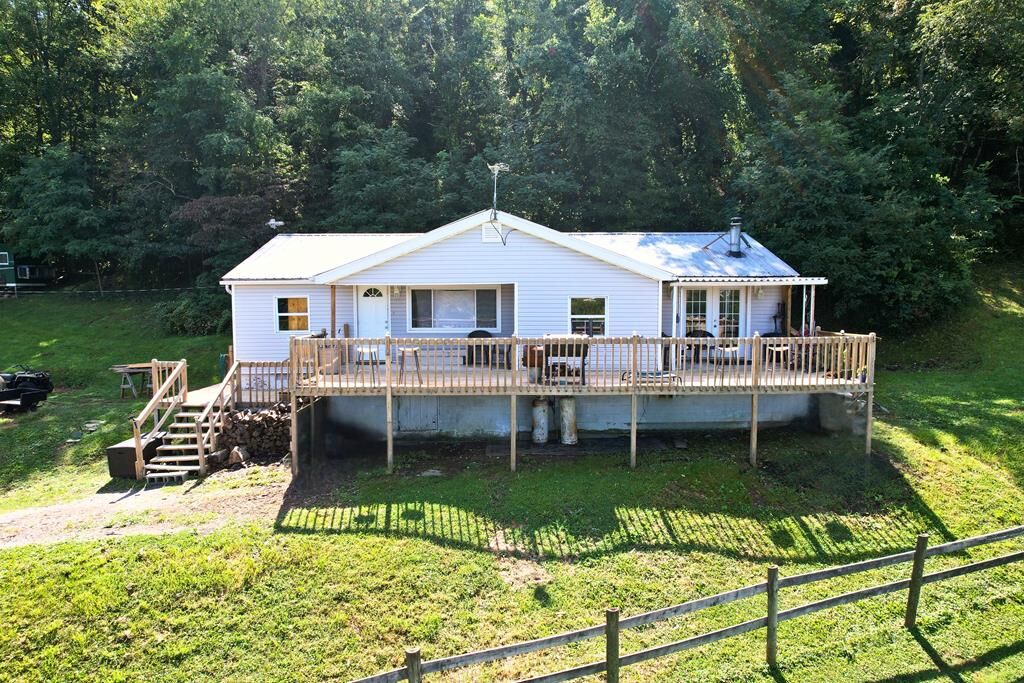Property Photo:  105 Scope Street  WV 24740 