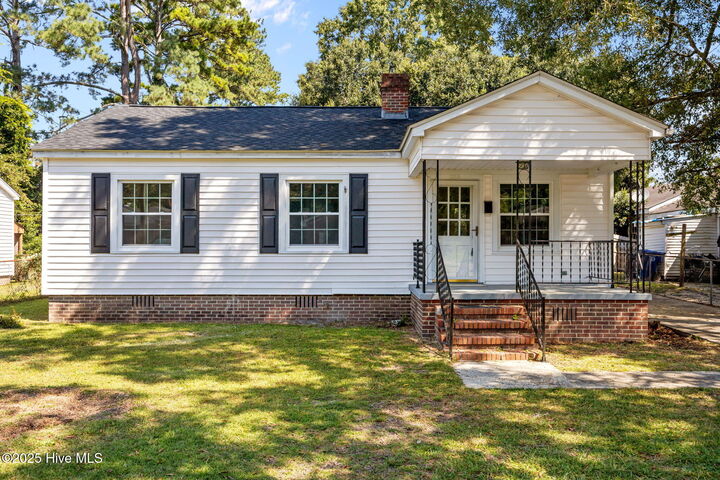 Property Photo:  1003 W Washington Avenue  NC 28501 