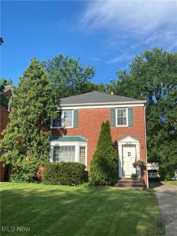 Property Photo: 3633 Ingleside Road OH 44122