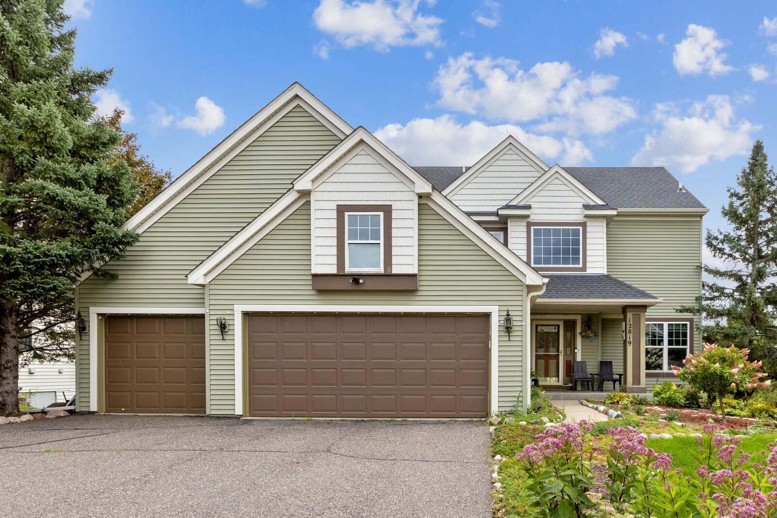 Property Photo: 12819 46th Circle NE MN 55376