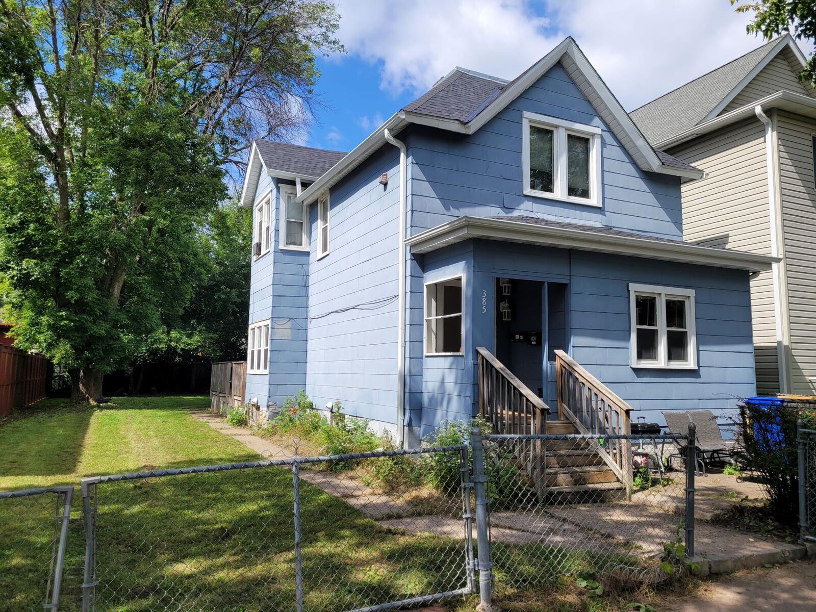 Property Photo:  385 Toronto Street  MN 55102 