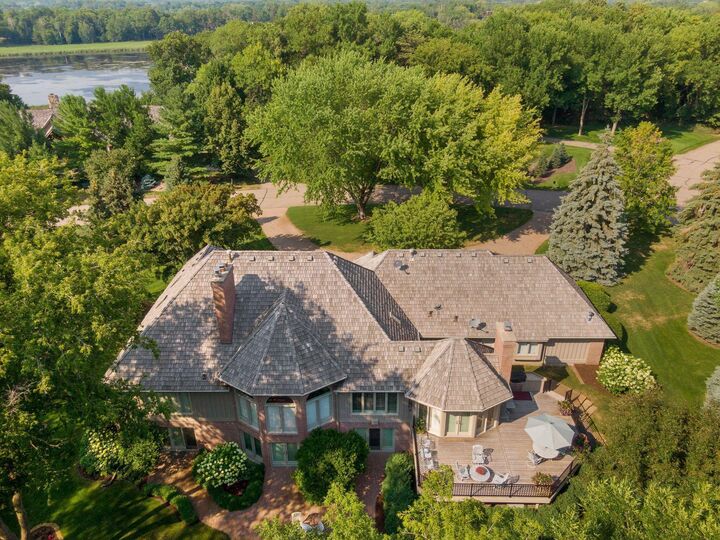 Property Photo:  1250 French Creek Drive  MN 55391 