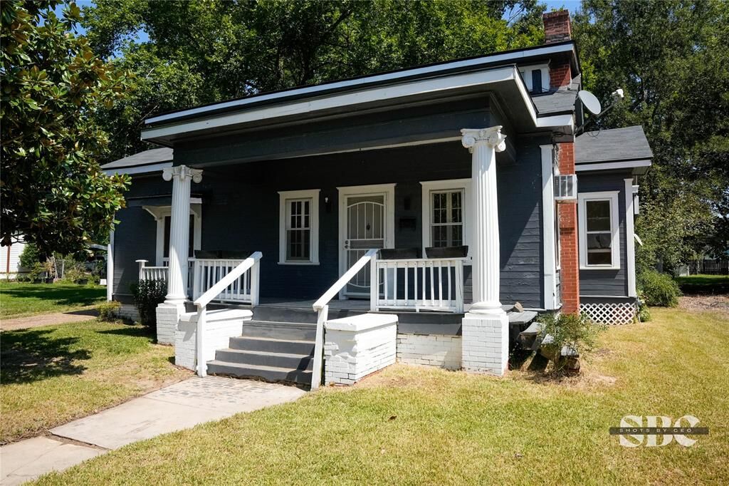 Property Photo: 1815 Highland Avenue LA 71101
