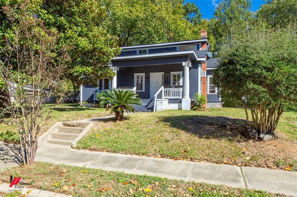 Property Photo: 1815 Highland Avenue LA 71101