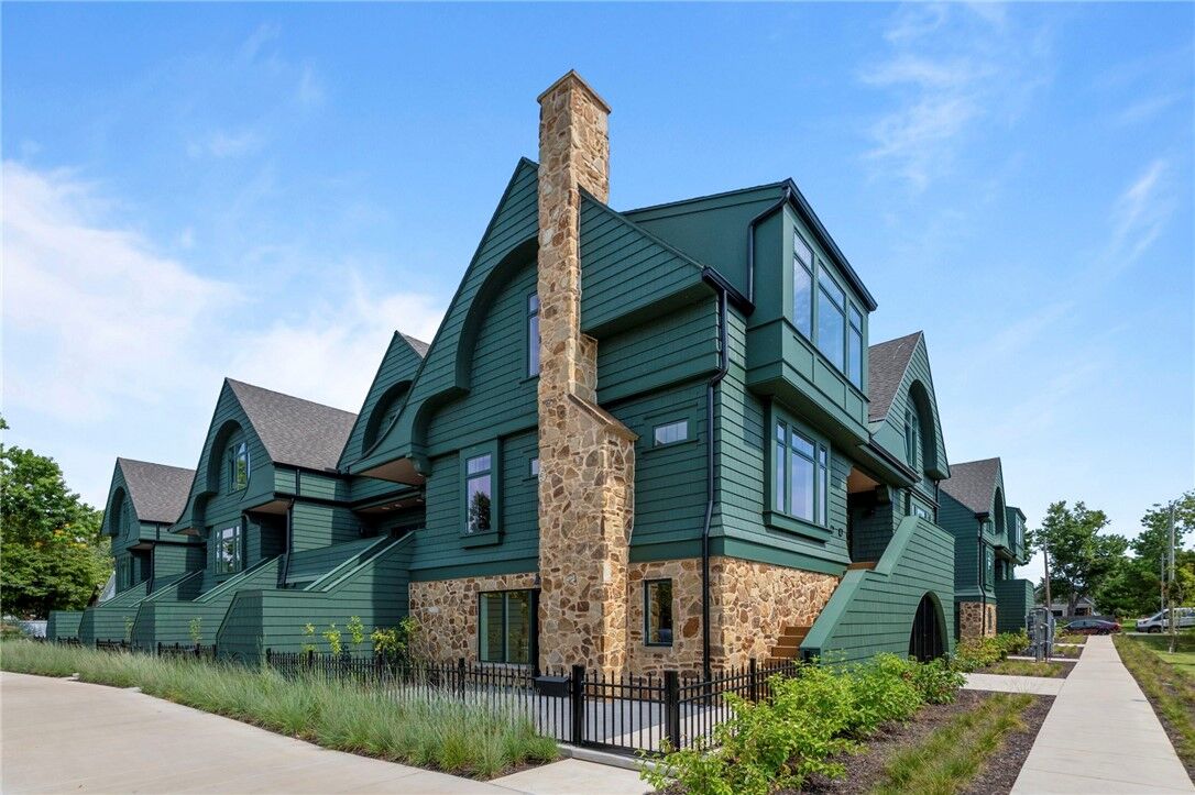 Property Photo: 428 SE C Street AR 72712