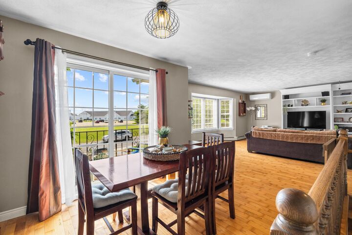 Property Photo:  74 Maypoint Road  PE C1E 1X1 