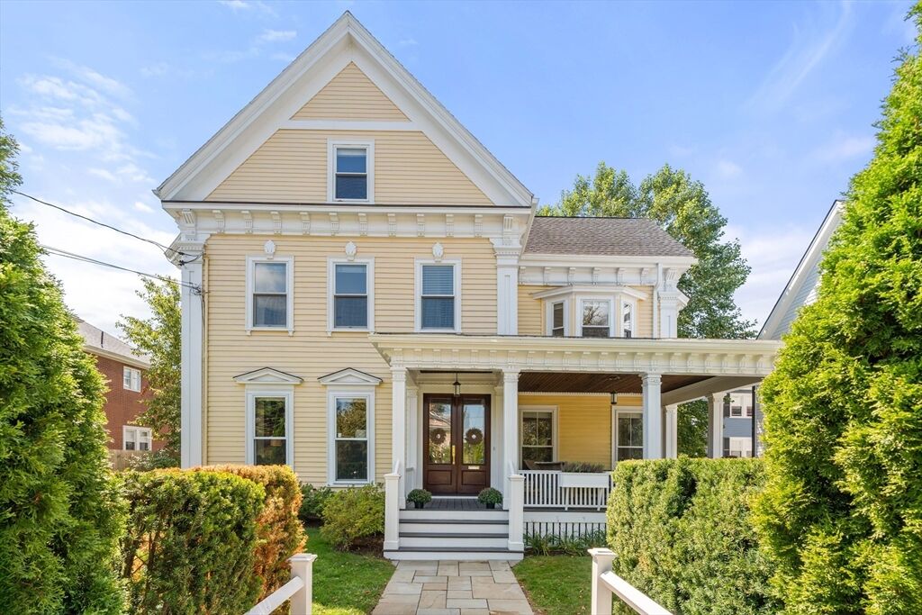 Property Photo: 90 Waban Park 2 MA 02458