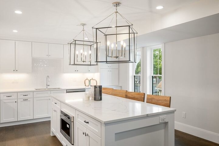 Property Photo:  232 Bellevue St 2  MA 02458 