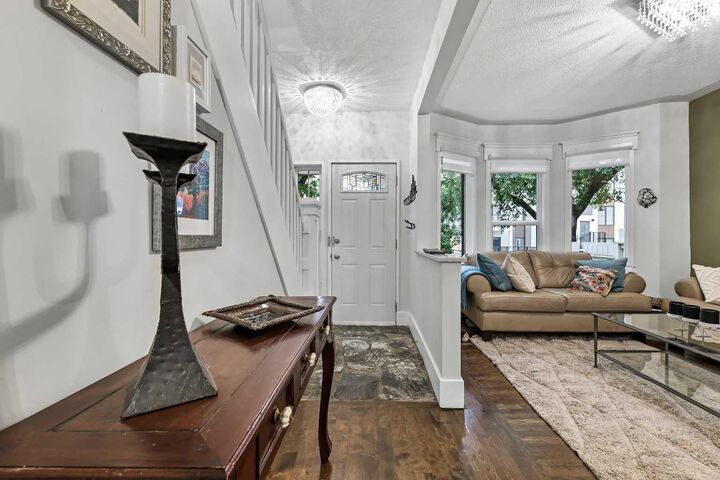 Photo de la propriété: 447 Marsh Road NE AB T2E 5B2