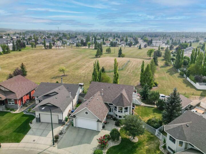 Property Photo: 176 Daniel Crescent AB T4R 3M2