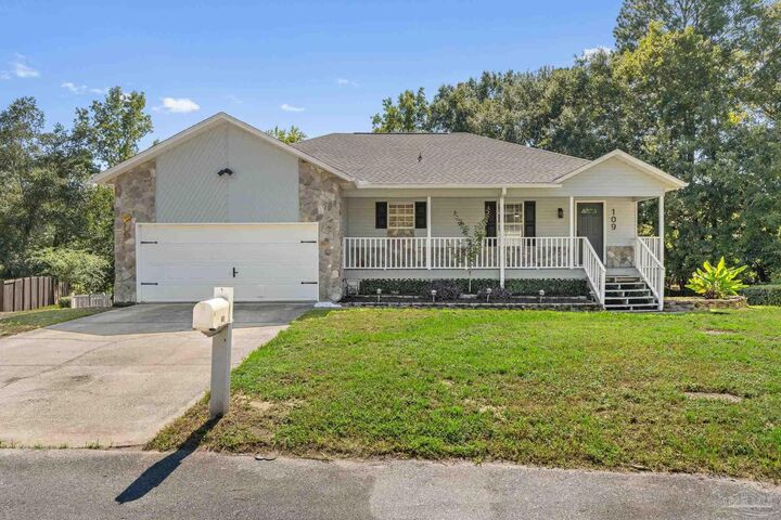 109 Fairway Ct  Crestview FL 32536 photo