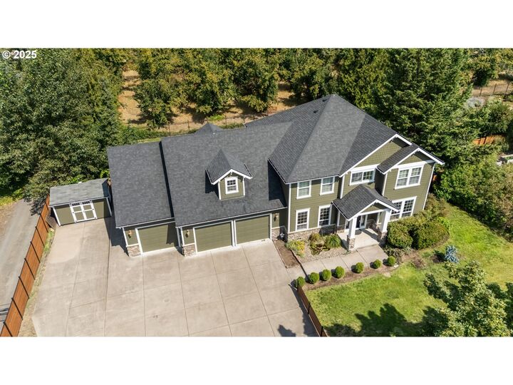 Property Photo: 3120 Hayden Bridge Rd OR 97477