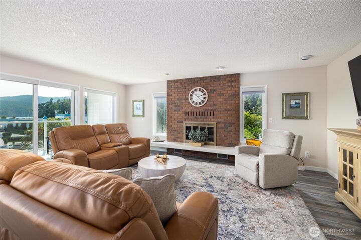 Property Photo: 1800 Skyline Way #306 WA 98221