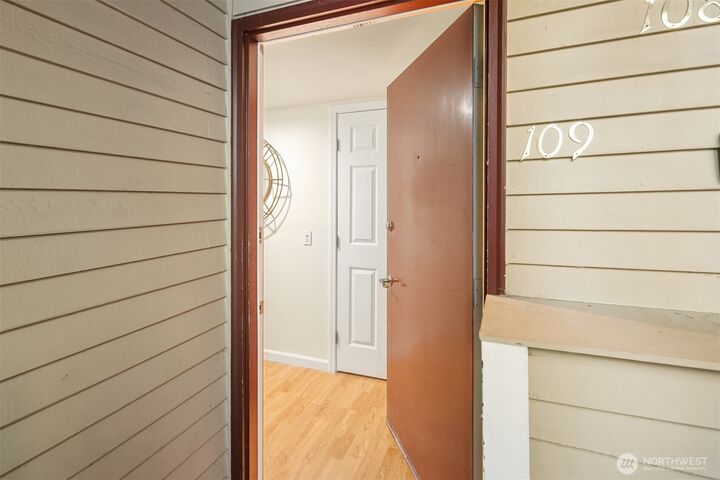 Property Photo: 8652 164th Avenue NE C109 WA 98052