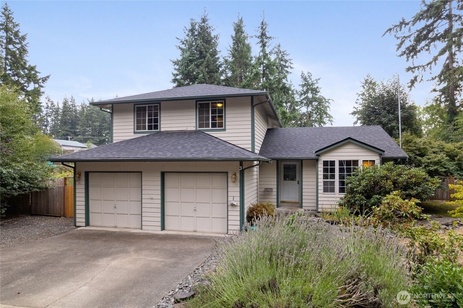 Property Photo: 4006 206th Street Ct E WA 98387