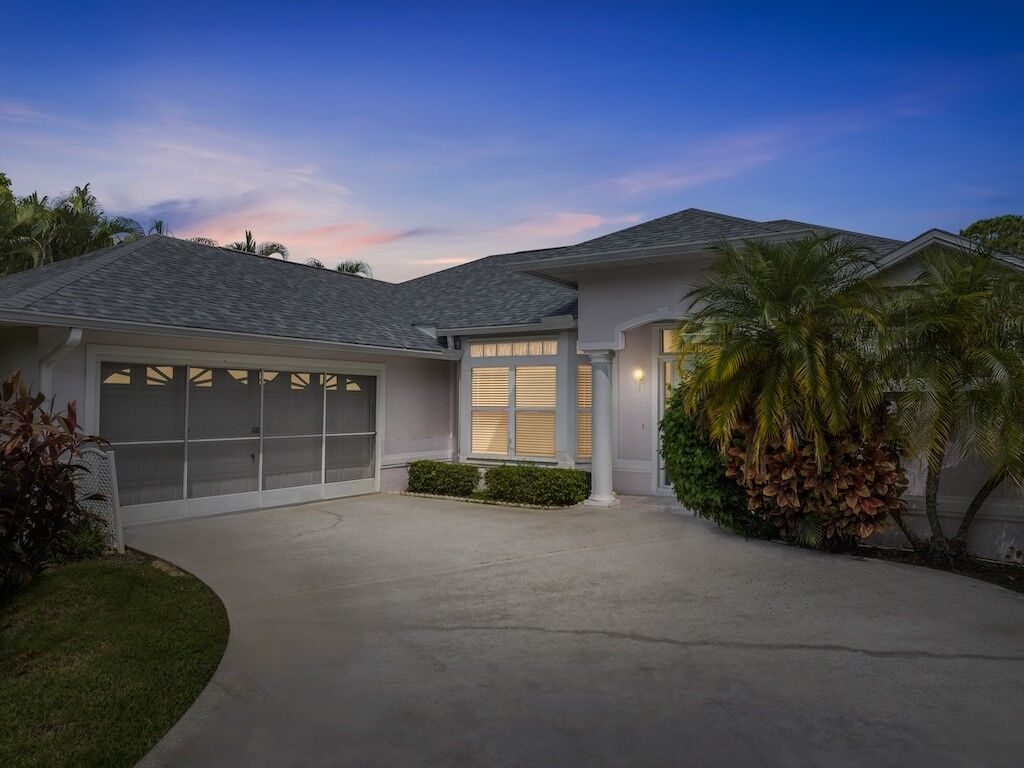 Property Photo:  1253 George Street  FL 32958 
