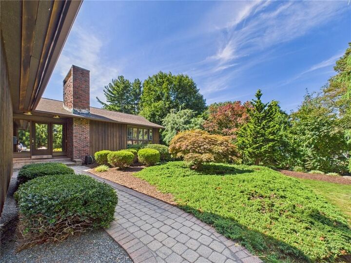 Property Photo:  2 Valley View Drive  RI 02919 