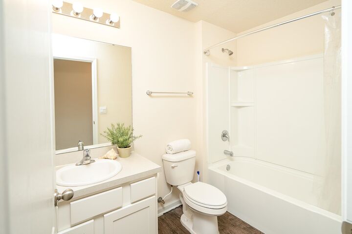 Property Photo: 2730 Oak Stream Dr FL 32043