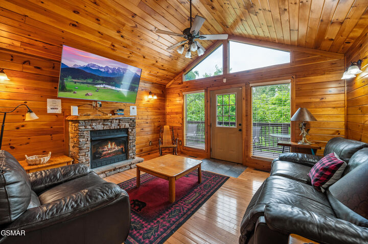 Property Photo:  326 Village Way  TN 37863 