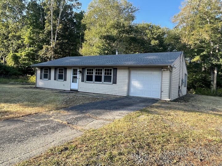Property Photo:  153 Meetinghouse Lane  CT 06339 