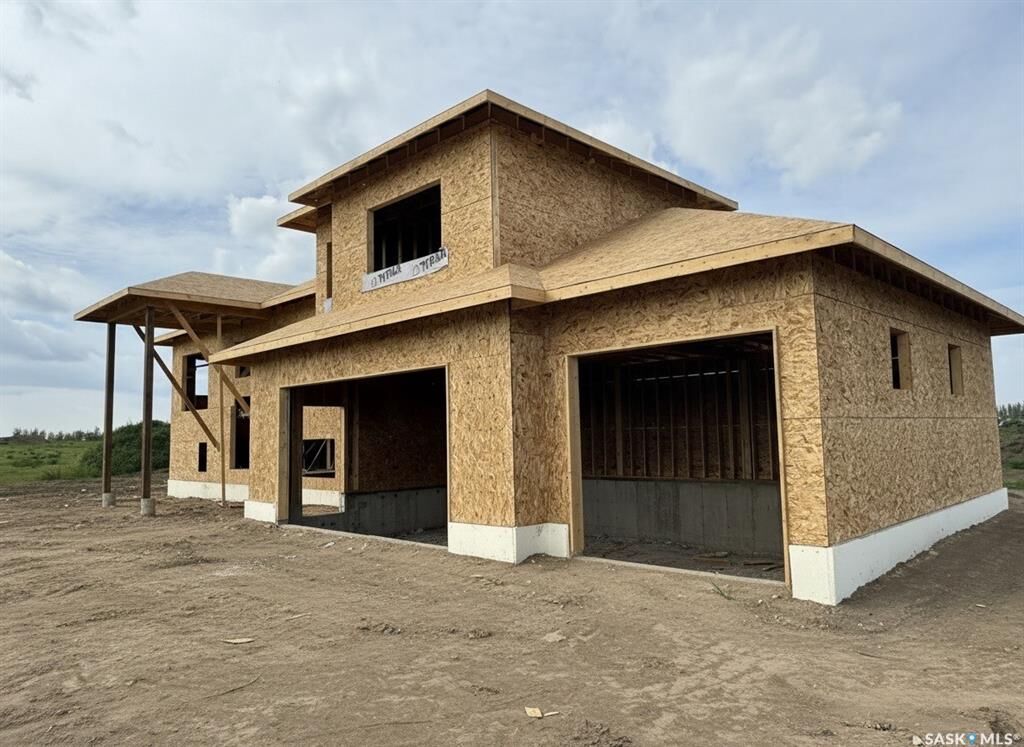 Property Photo:  14 Cardinal Drive  SK S7C 0C3 