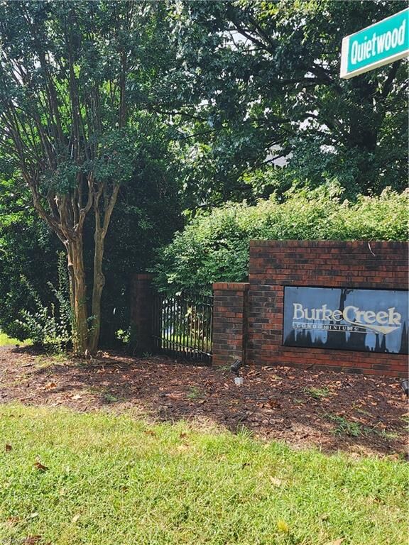 Property Photo:  132 Rivertree Lane  NC 27103 