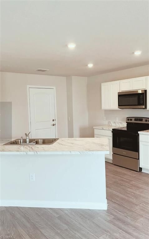 Property Photo:  420 Northridge Drive  NC 27288 