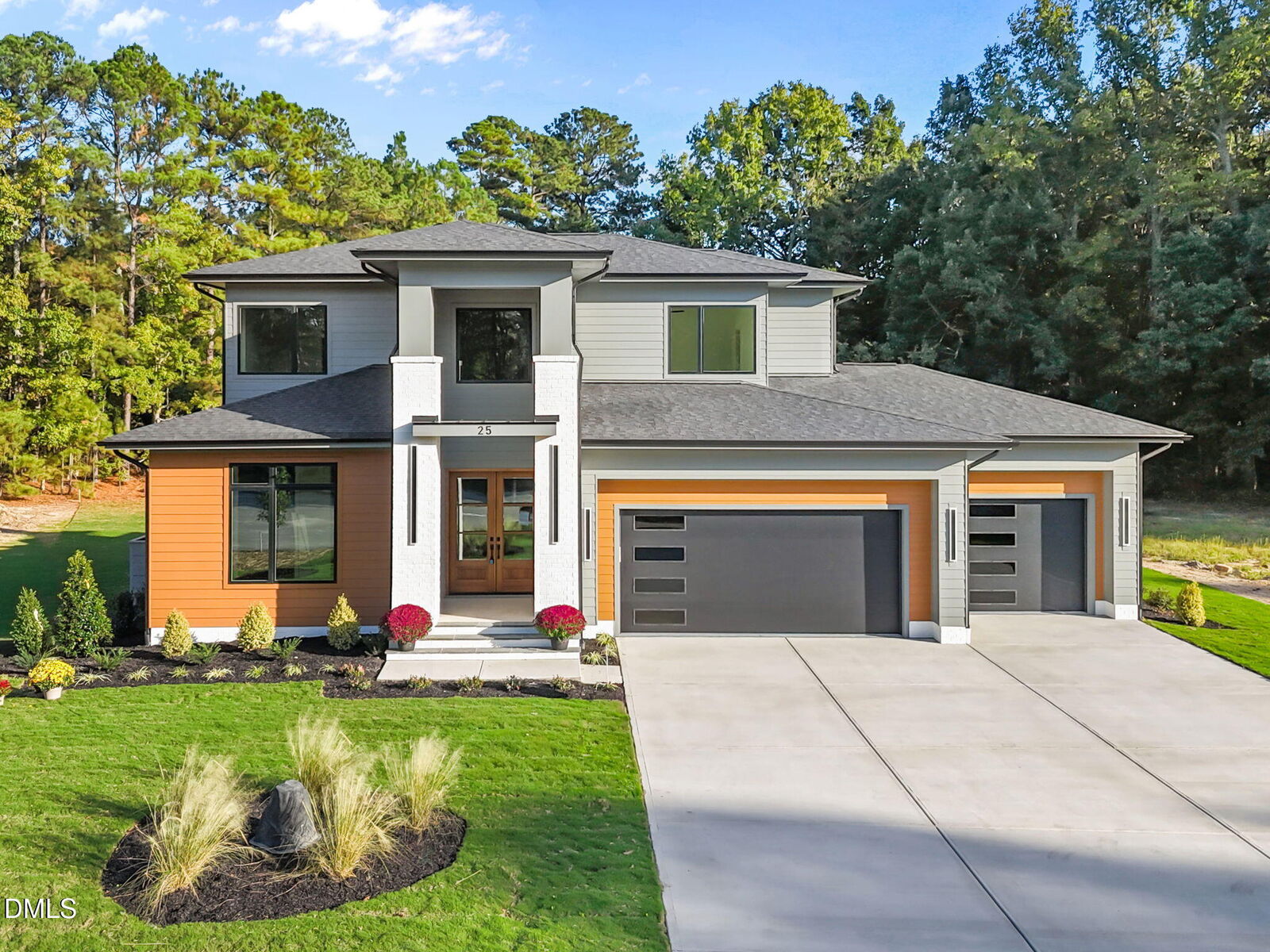 Property Photo: 25 Geranium Drive NC 27596