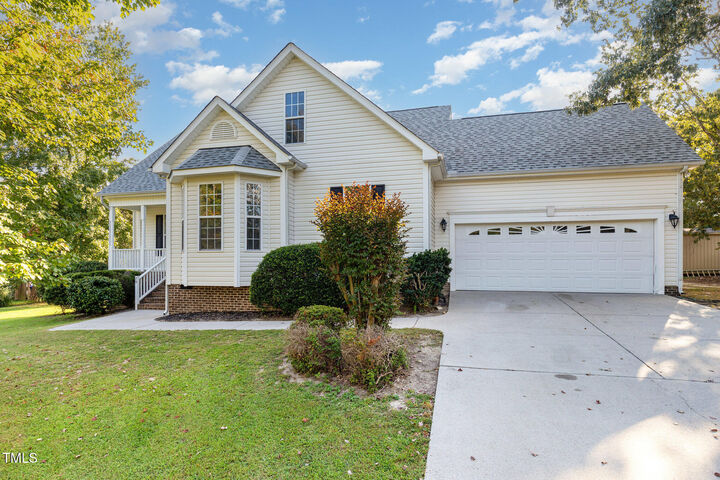 Property Photo:  70 Oak Leaf Trail  NC 27596 