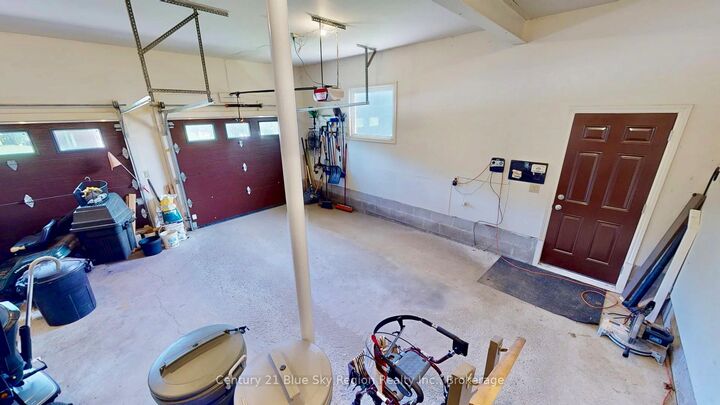 Photo de la propriété: 12 Vivyenne Court ON P1A 4J2