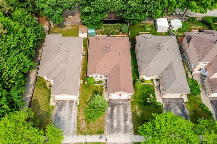 Photo de la propriété:  37 Nicholson Drive  ON L4N 8L7 
