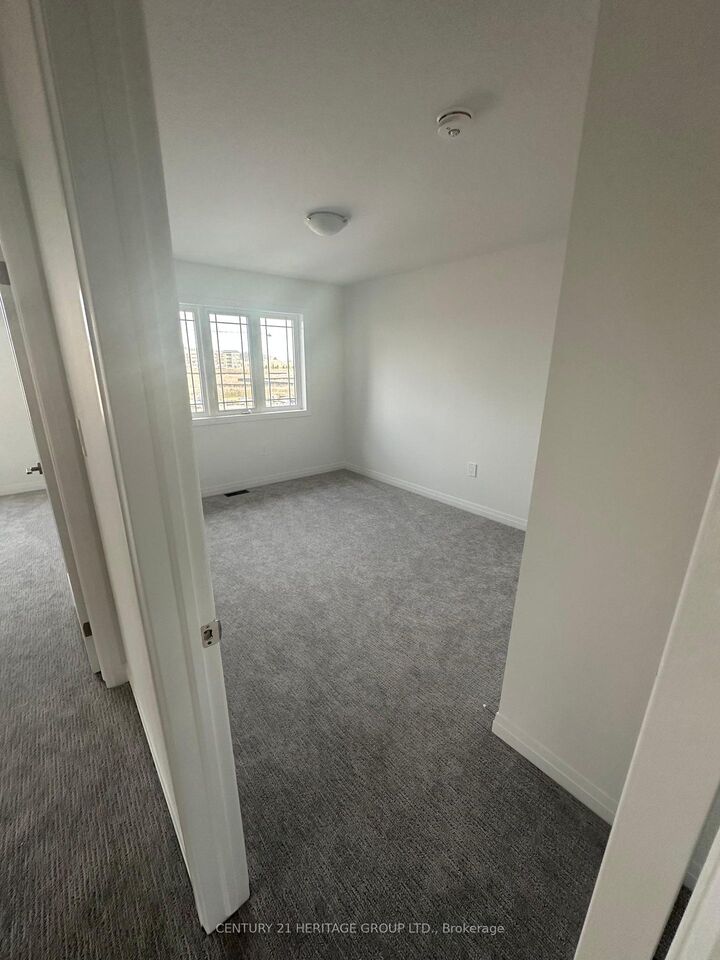 Property Photo:  217 Cittadella Boulevard  ON L0R 1P0 