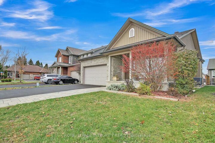 Property Photo: 15 York Crossing N/A ON K4R 0C4