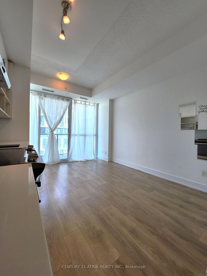 Property Photo:  128 Fairview Mall Drive 1509  ON M2J 2Z1 