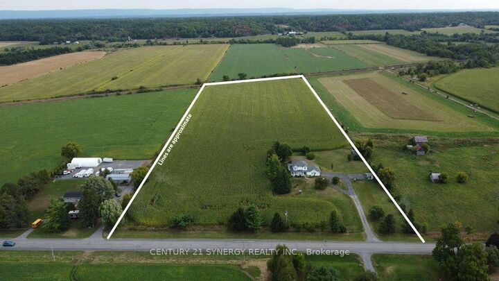 Property Photo: 2502 Diamondview Road ON K0A 1L0