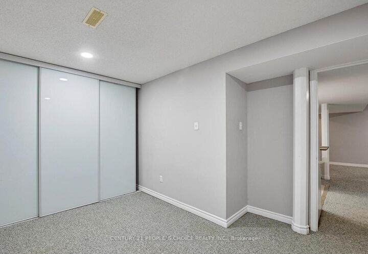 Property Photo: 5594 Taw (Basement) Avenue ON L5V 2B1
