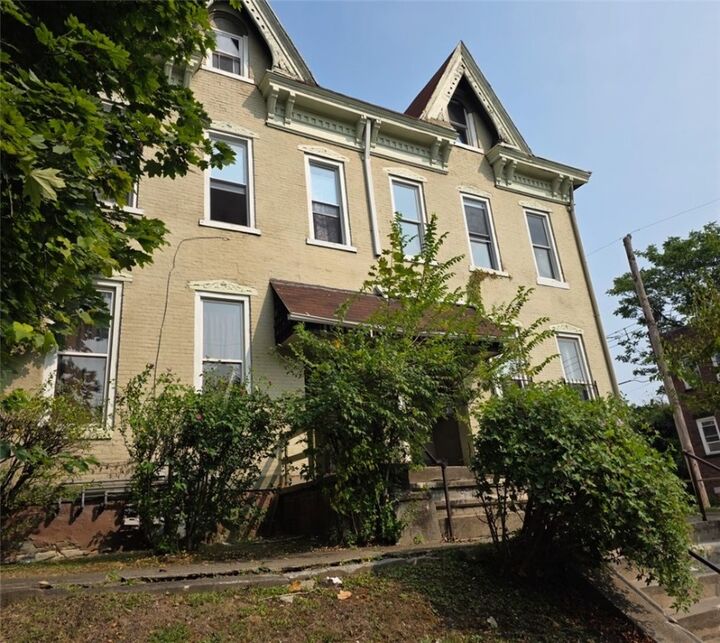 Property Photo: 623 Lincoln Ave PA 15206