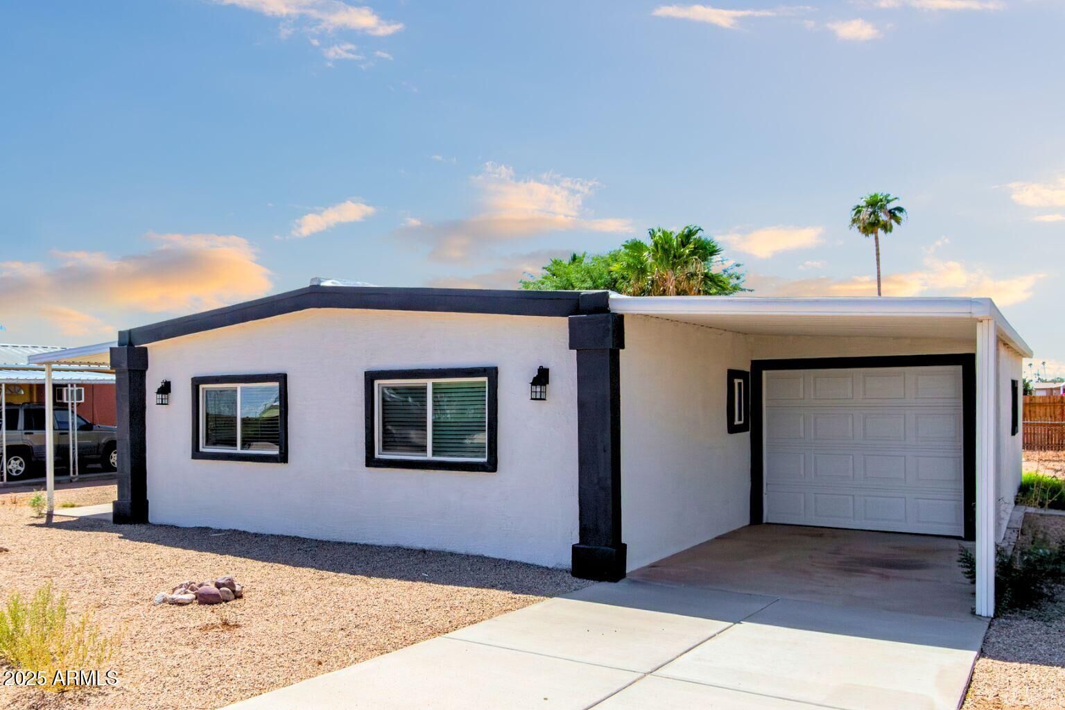 Property Photo: 104 N 114th Street AZ 85120
