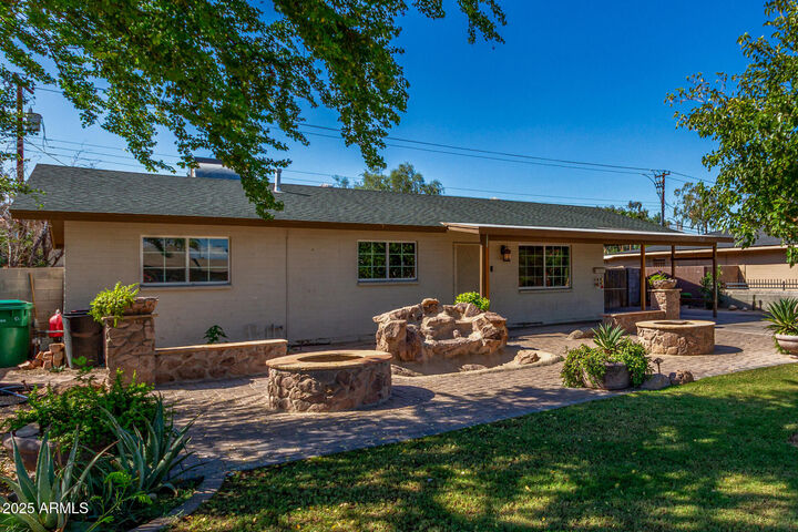 Property Photo:  1735 W Pueblo Avenue  AZ 85202 