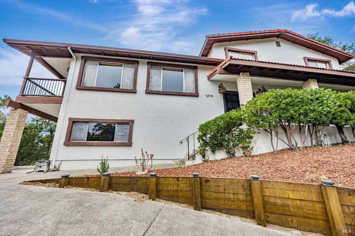 Property Photo: 2719 Rancho Cabeza Drive CA 95404