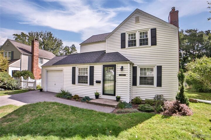 4461 Arondale Drive  Buffalo NY 14221 photo