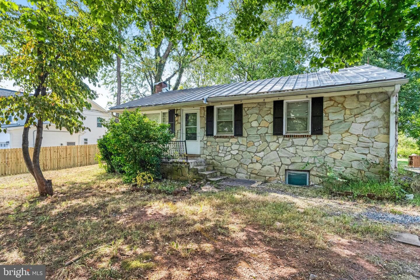 Property Photo:  6796 Fayette Street  VA 20169 
