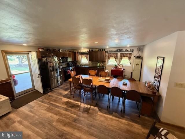 Property Photo: 18 Lark Ln PA 17038