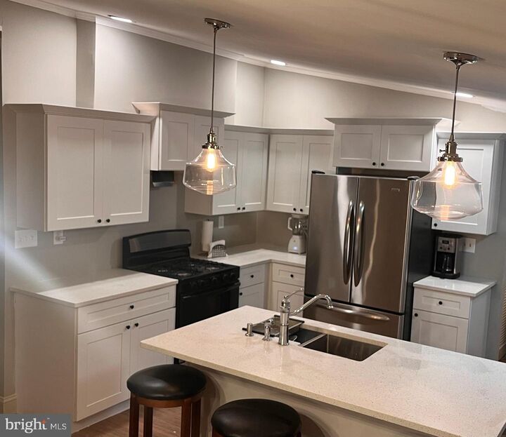 Property Photo:  83 Mansfield Drive  PA 18062 