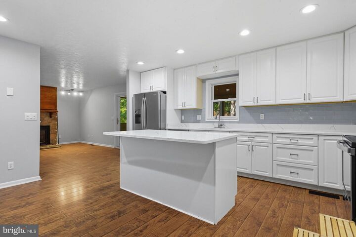 Property Photo:  2180 Harpoon Drive  VA 22554 