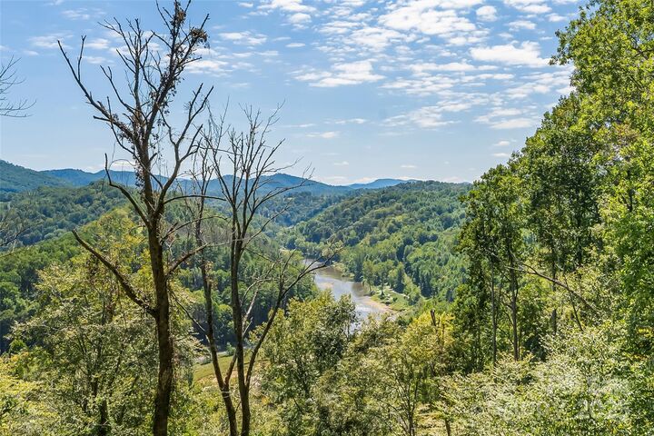 Property Photo: 386 Old Log Road NC 28740