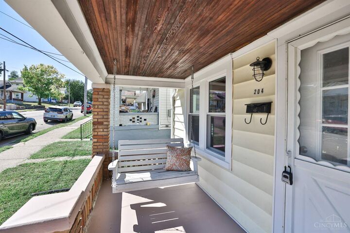 Property Photo:  204 Gordon Avenue  OH 45013 