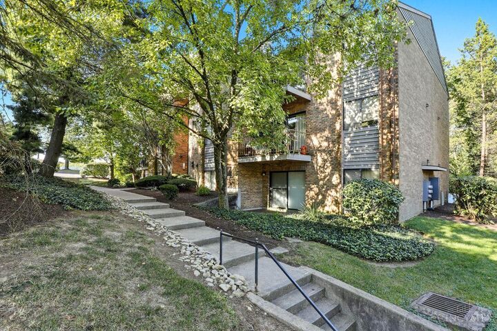 Property Photo:  1544 W Galbraith Road  OH 45231 